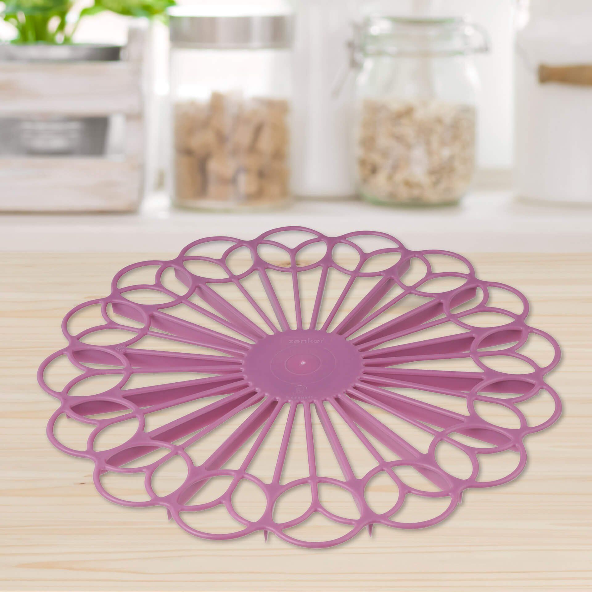 Stojak i dzielnik do ciast - praktyczność w jednym