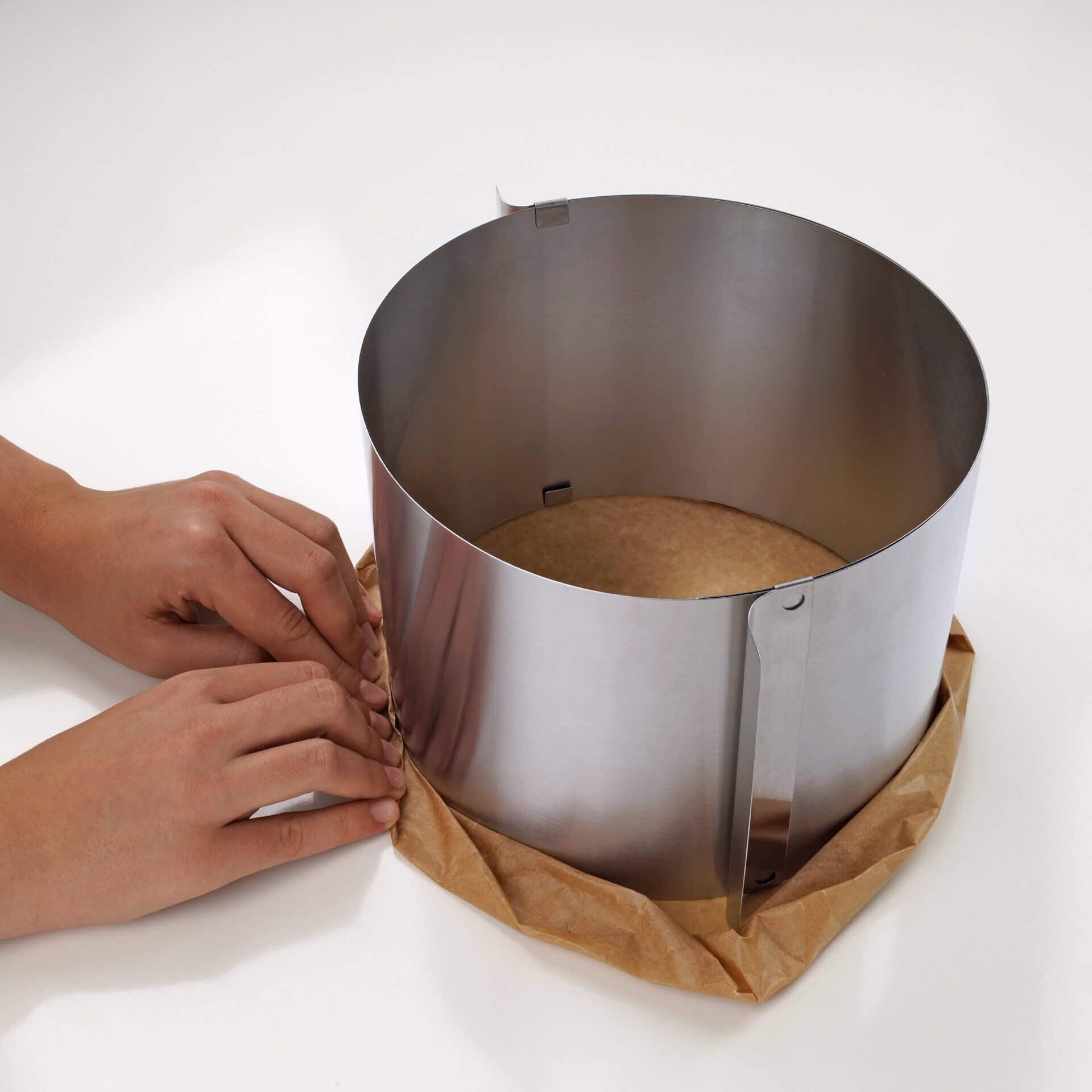 Regulowany pierścień do tortów 15 cm - idealny do warstwowych wypieków