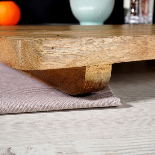 Deska do serwowania drewniana na nóżkach MANGO 50x21 cm