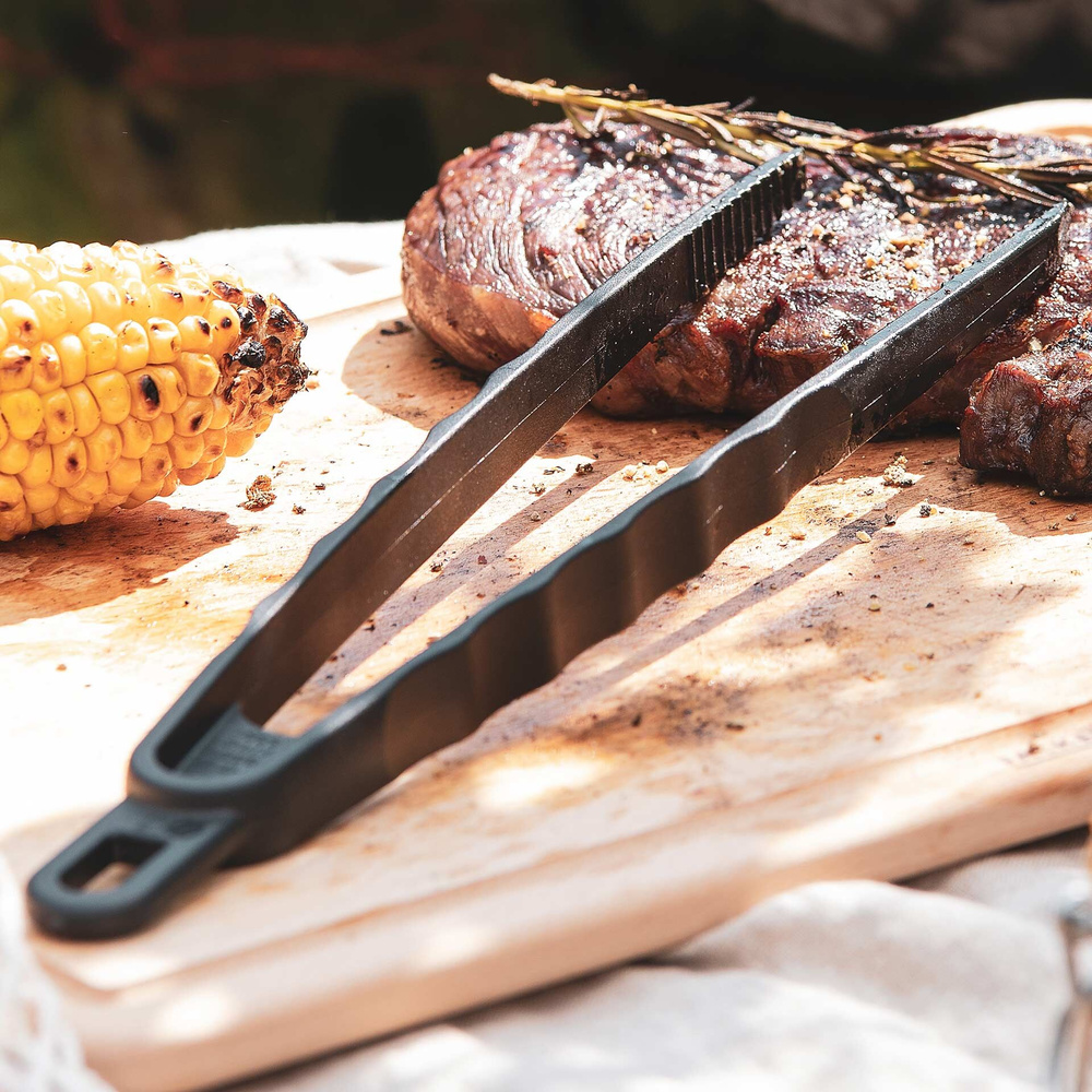 Szczypce do steków – niezawodny pomocnik w kuchni , 29 cm, czarna FACKELMANN