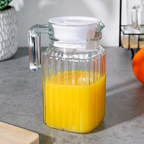 Dzbanek szklany z pokrywką 650 ml