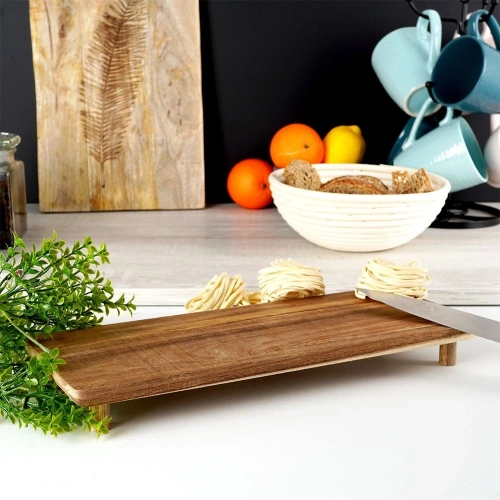 Deska do serwowania drewniana na nóżkach 36x14,5 cm