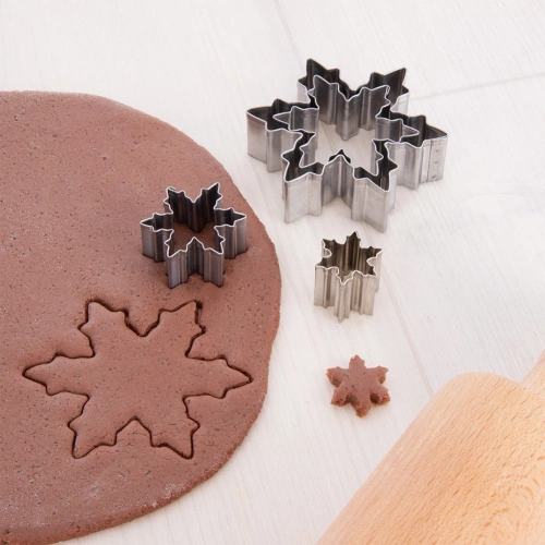 Wykrawacze do ciastek stalowe płatki śniegu 4 szt.