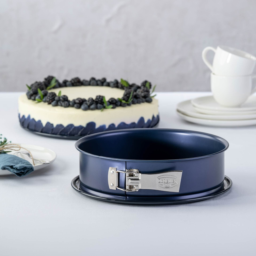 Forma do pieczenia z wyjmowanym dnem, Ø26 cm, emaliowana Dr. Oetker