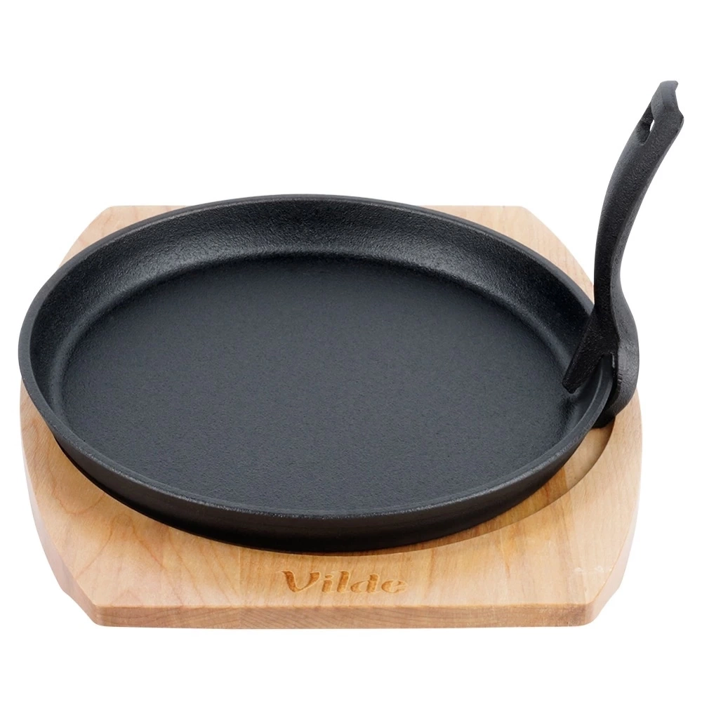 Patelnia do serwowania żeliwna z deską CAST LINE 22 cm