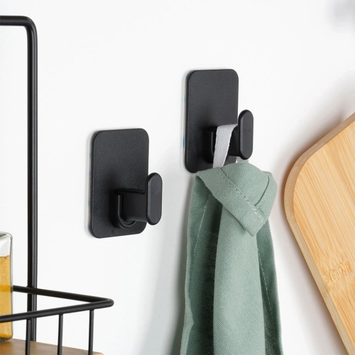 Haczyk wieszak samoprzylepny czarny 5x6,5 cm 2 szt.