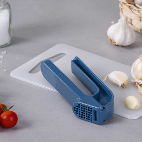 Praska do czosnku Essential, niebieska FACKELMANN