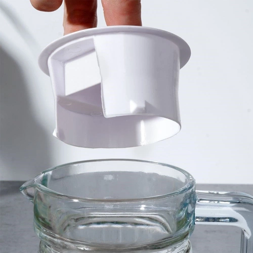 Dzbanek szklany z pokrywką 650 ml