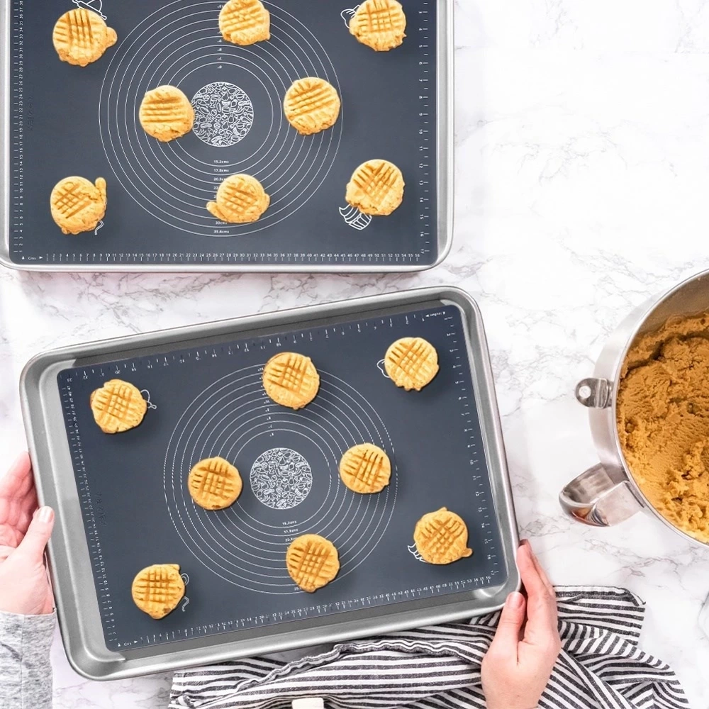 Stolnica do ciasta silikonowa 64x45 cm