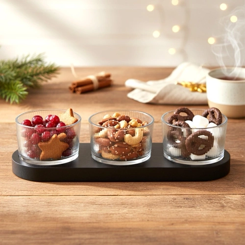 Miseczki na przekąski szklane na tacy 4 el.