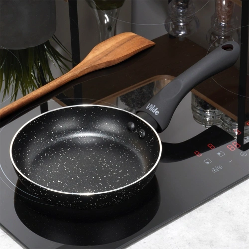 Patelnia granitowa BLACK LINE 16 cm