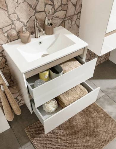 Zestaw łazienkowy szafka z umywalką słupek boczny i szafka lustrzana